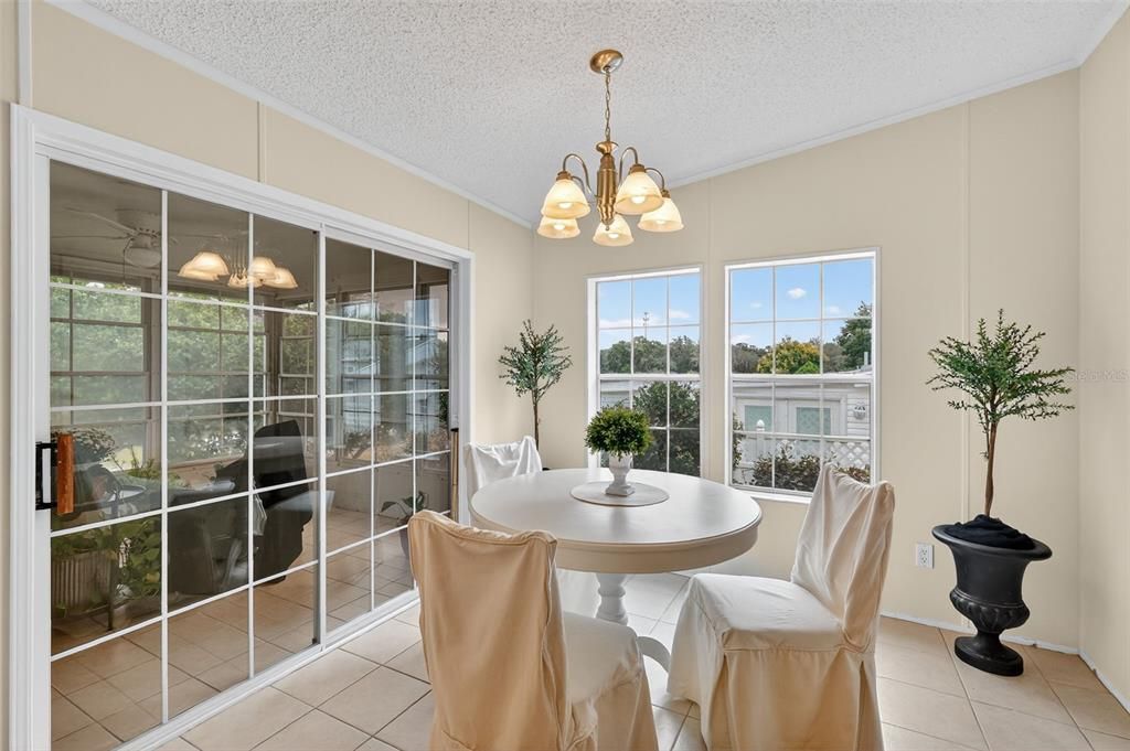 待售: $180,000 (3 贝兹, 2 浴室, 1350 平方英尺)