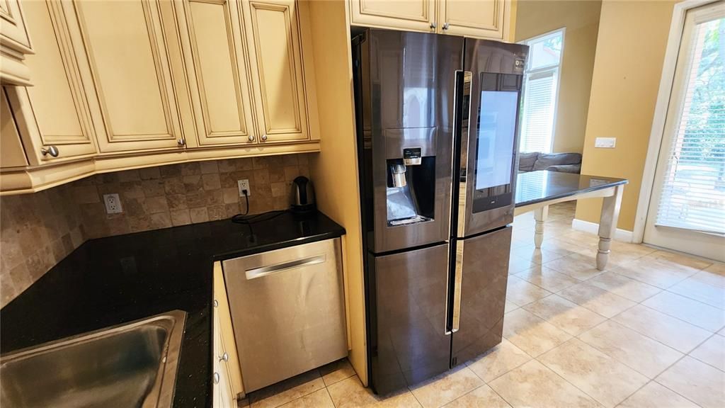 For Sale: $539,900 (4 beds, 3 baths, 2318 Square Feet)