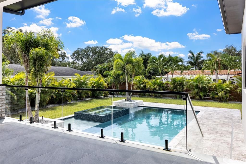 For Sale: $3,650,000 (5 beds, 6 baths, 5483 Square Feet)