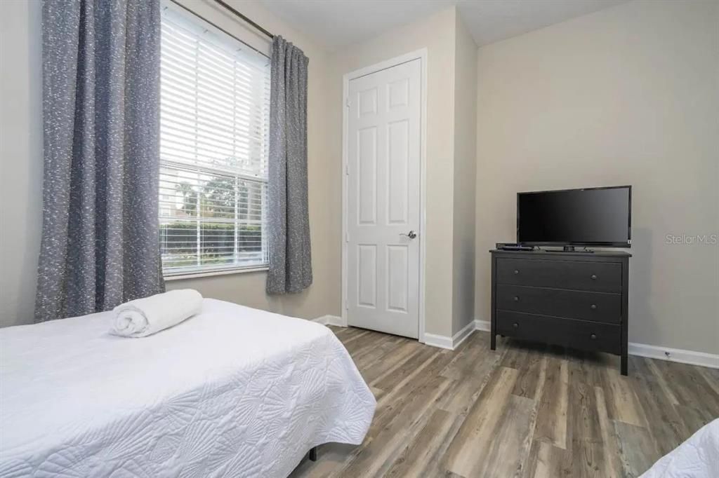 For Sale: $670,000 (3 beds, 2 baths, 2097 Square Feet)