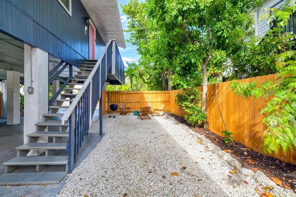 En Venta: $1,889,900 (4 camas, 4 baños, 1600 Pies cuadrados)