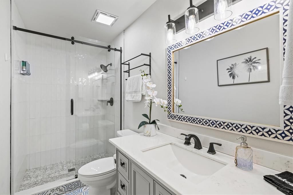 En Venta: $1,889,900 (4 camas, 4 baños, 1600 Pies cuadrados)