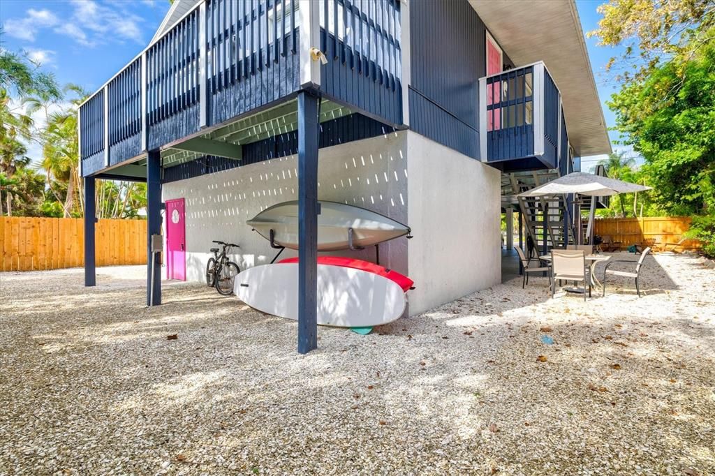 En Venta: $1,889,900 (4 camas, 4 baños, 1600 Pies cuadrados)