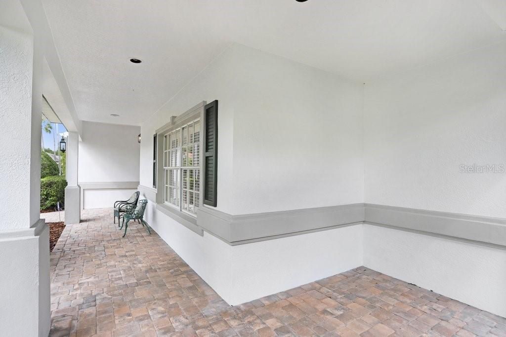 For Sale: $975,000 (4 beds, 3 baths, 2835 Square Feet)