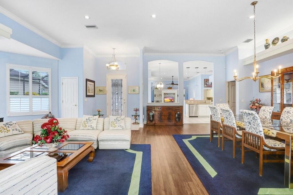 For Sale: $975,000 (4 beds, 3 baths, 2835 Square Feet)