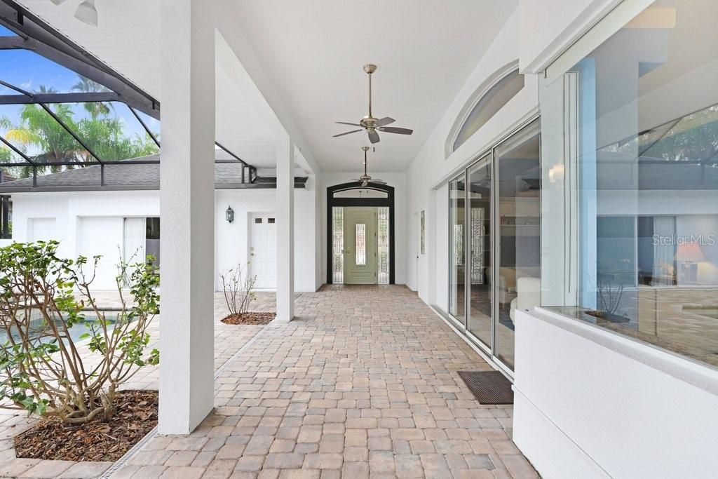 For Sale: $975,000 (4 beds, 3 baths, 2835 Square Feet)