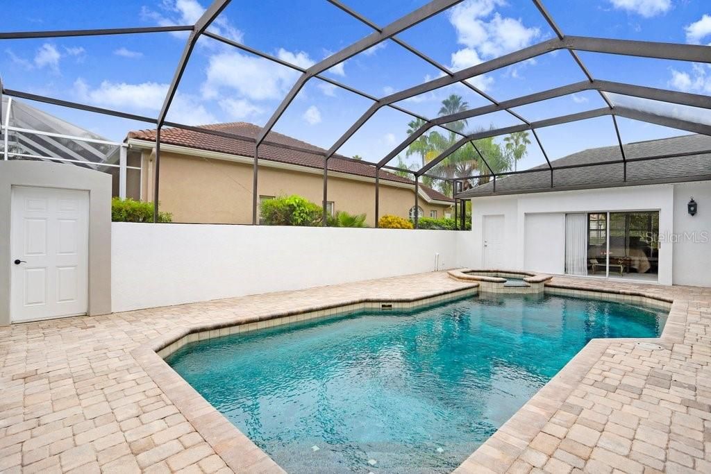 For Sale: $975,000 (4 beds, 3 baths, 2835 Square Feet)