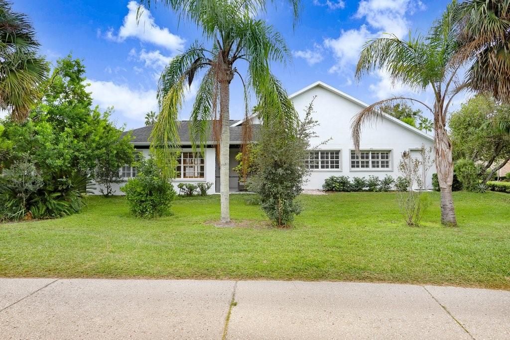 For Sale: $975,000 (4 beds, 3 baths, 2835 Square Feet)