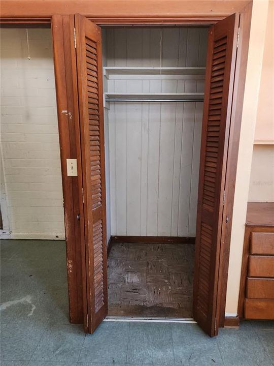 待售: $289,900 (0 贝兹, 0 浴室, 3175 平方英尺)