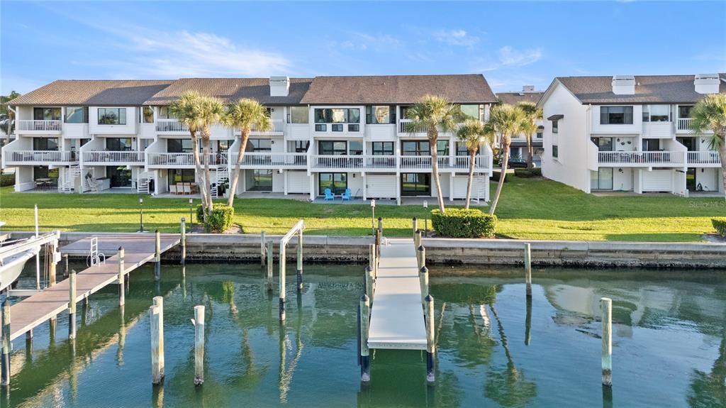 For Rent: $5,500 (4 beds, 2 baths, 2250 Square Feet)