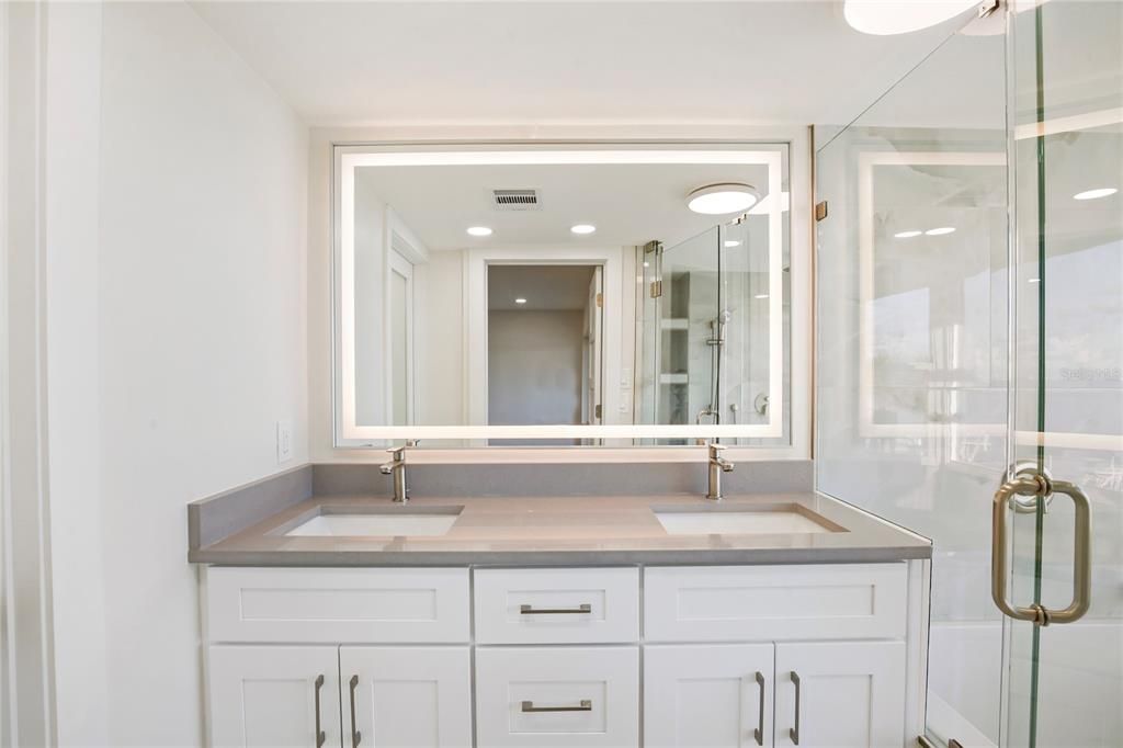 For Rent: $5,500 (4 beds, 2 baths, 2250 Square Feet)