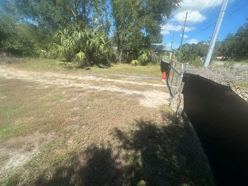 Недавно продано: $30,000 (0.27 acres)