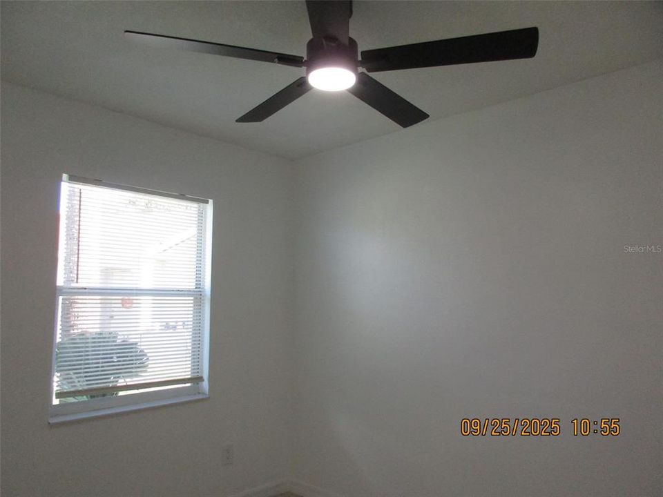 Под контрактом: $1,750 (3 спален, 2 ванн, 1073 Квадратных фут)