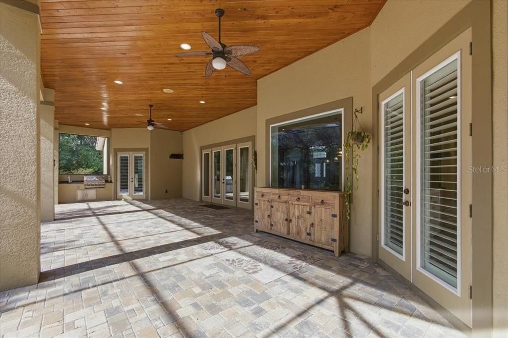 En Renta: $5,700 (3 camas, 3 baños, 3066 Pies cuadrados)