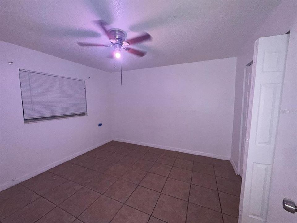 For Sale: $130,000 (2 beds, 1 baths, 784 Square Feet)