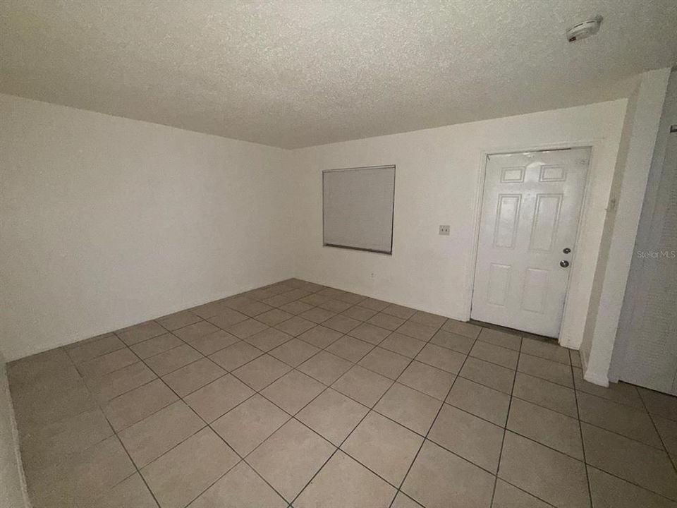 For Sale: $130,000 (2 beds, 1 baths, 784 Square Feet)