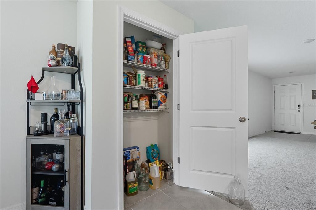 For Sale: $310,000 (3 beds, 2 baths, 1516 Square Feet)