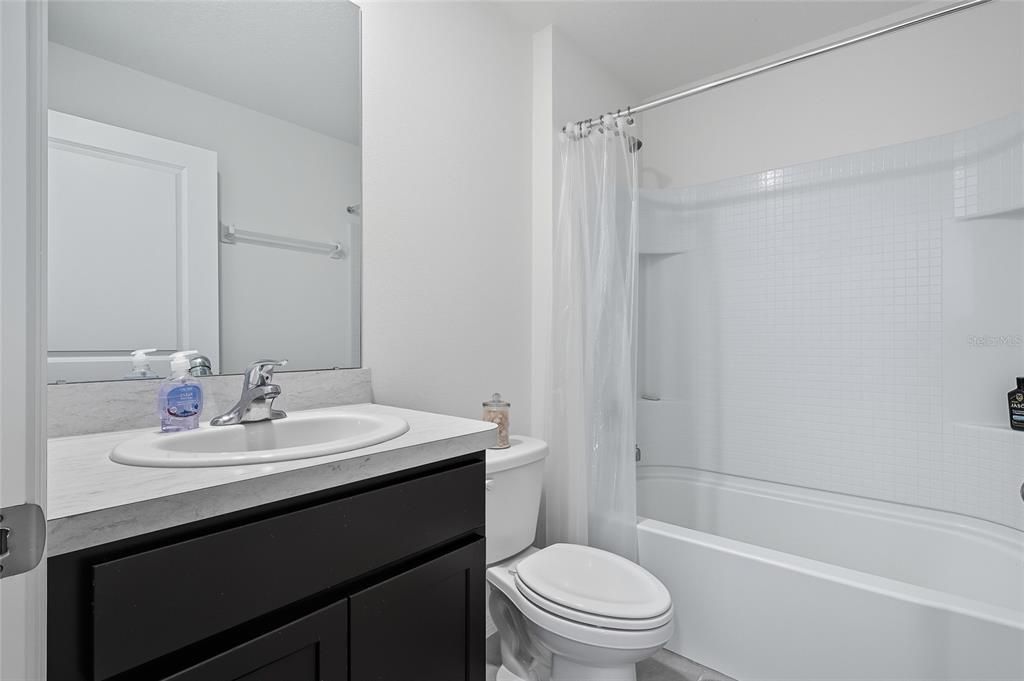 For Sale: $310,000 (3 beds, 2 baths, 1516 Square Feet)