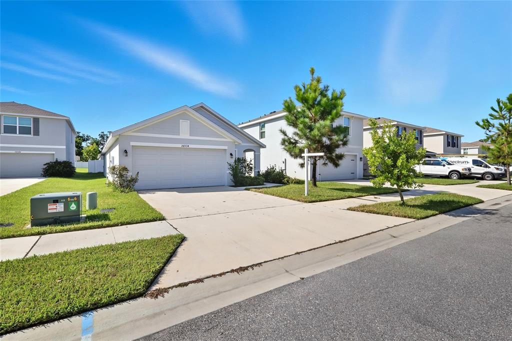 For Sale: $310,000 (3 beds, 2 baths, 1516 Square Feet)