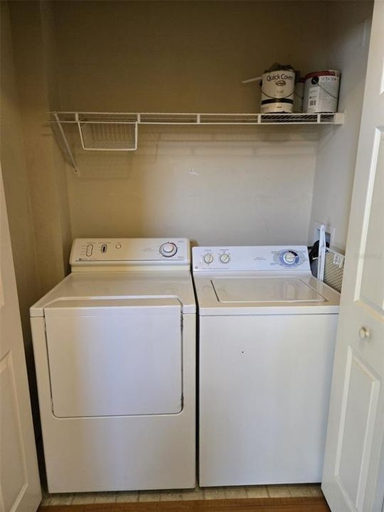 Под контрактом: $170,000 (2 спален, 2 ванн, 1181 Квадратных фут)