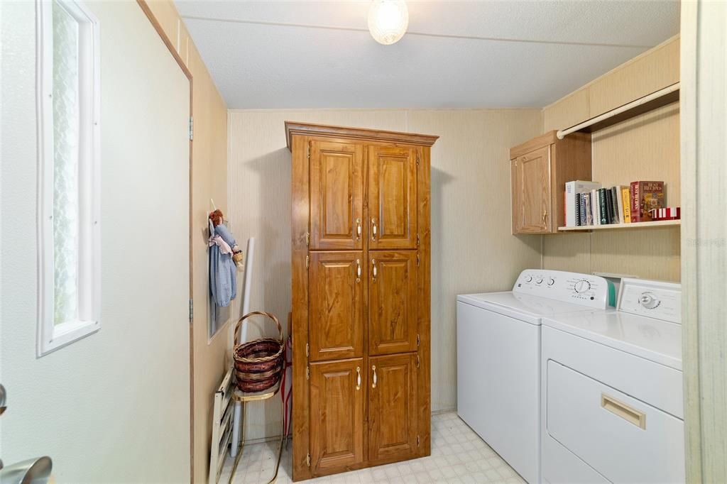 待售: $130,000 (3 贝兹, 2 浴室, 1080 平方英尺)