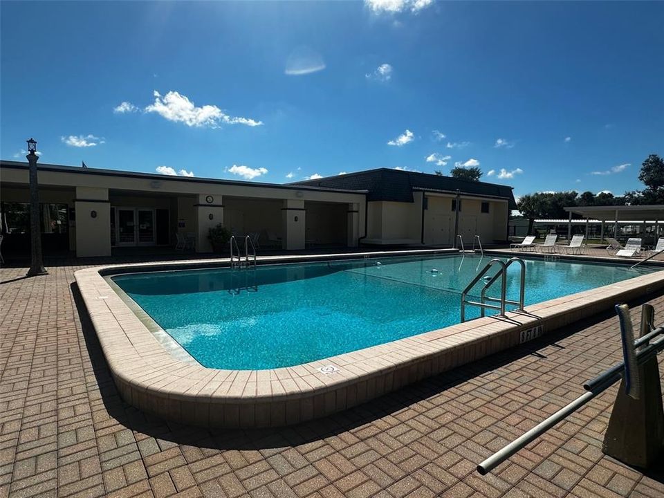 待售: $110,000 (2 贝兹, 1 浴室, 672 平方英尺)