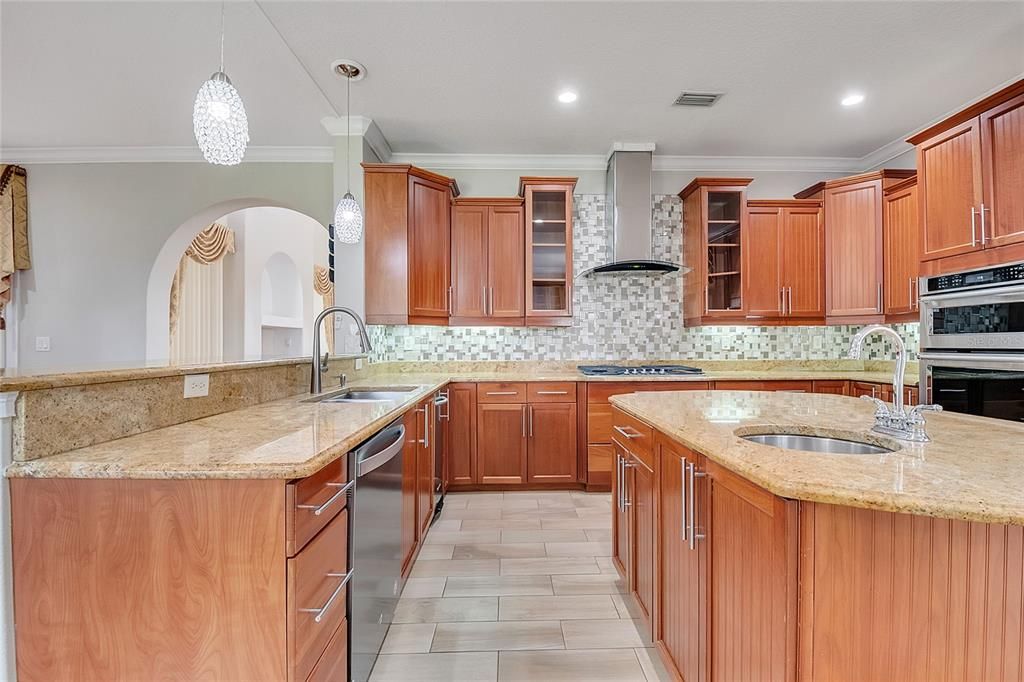 待售: $1,109,999 (5 贝兹, 3 浴室, 4190 平方英尺)