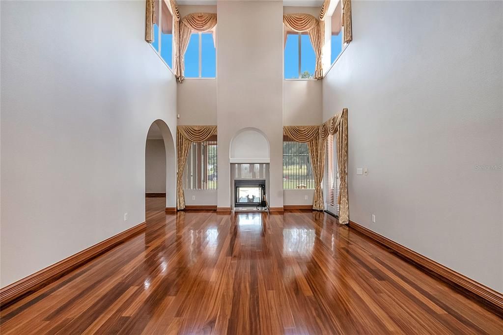 待售: $1,109,999 (5 贝兹, 3 浴室, 4190 平方英尺)