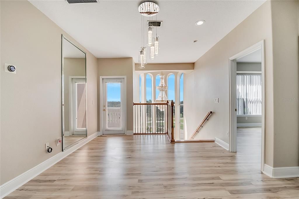 待售: $1,109,999 (5 贝兹, 3 浴室, 4190 平方英尺)