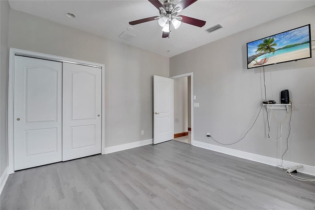 待售: $1,109,999 (5 贝兹, 3 浴室, 4190 平方英尺)