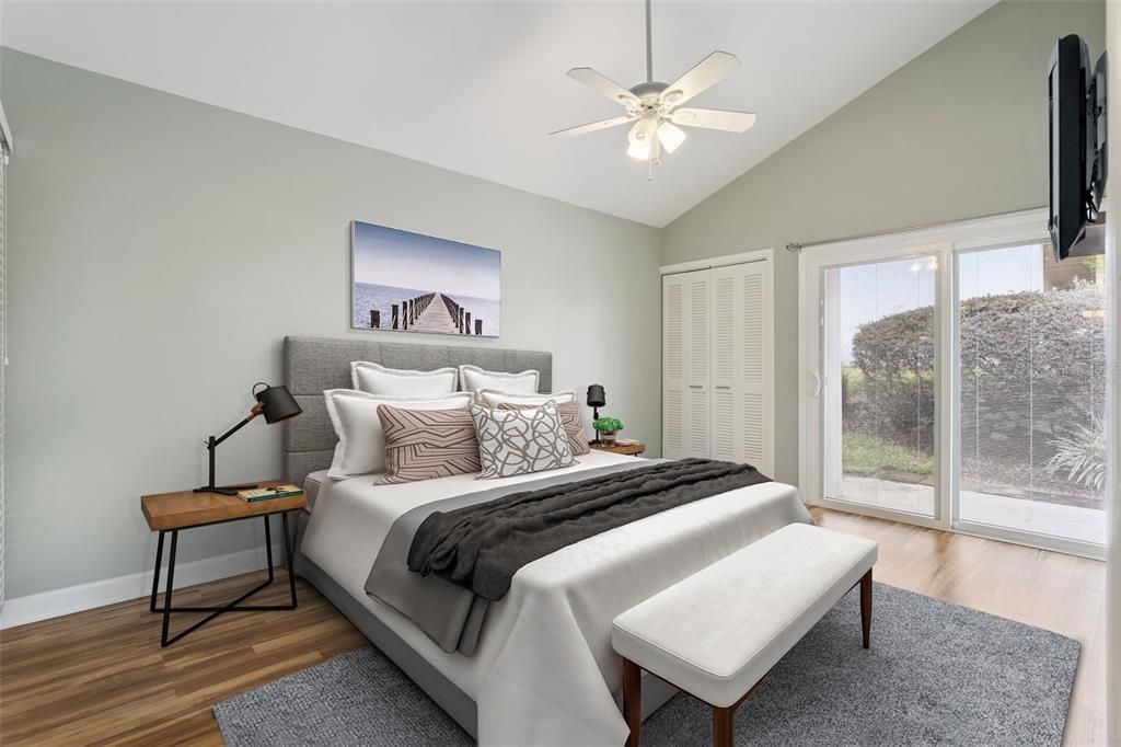 Active With Contract: $224,000 (2 beds, 2 baths, 1071 Square Feet)