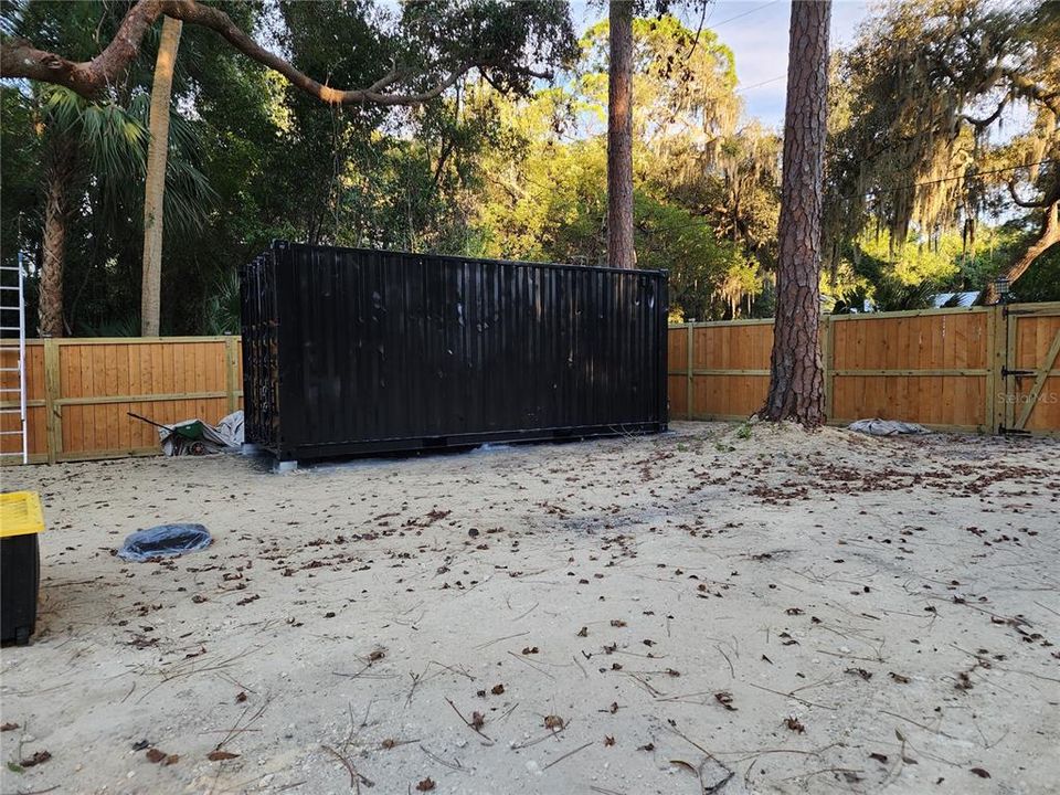 待售: $145,000 (0.43 acres)