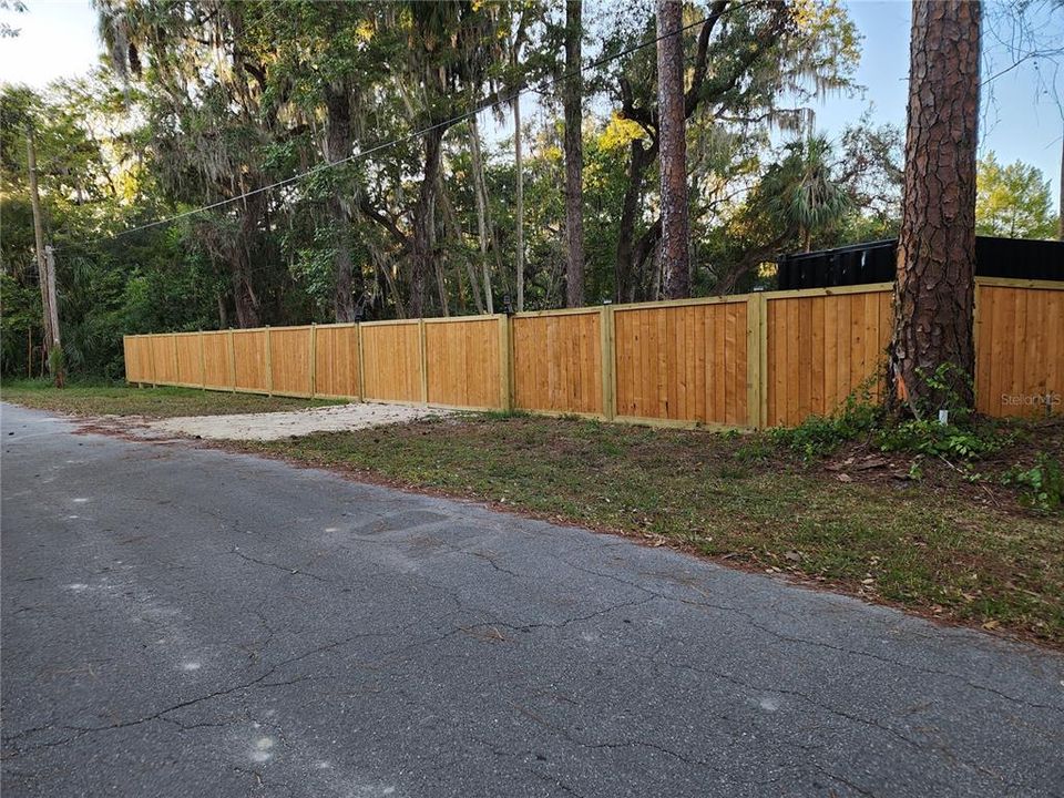 待售: $145,000 (0.43 acres)