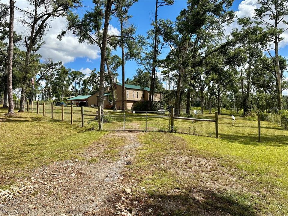 En Venta: $625,000 (6 camas, 4 baños, 3700 Pies cuadrados)