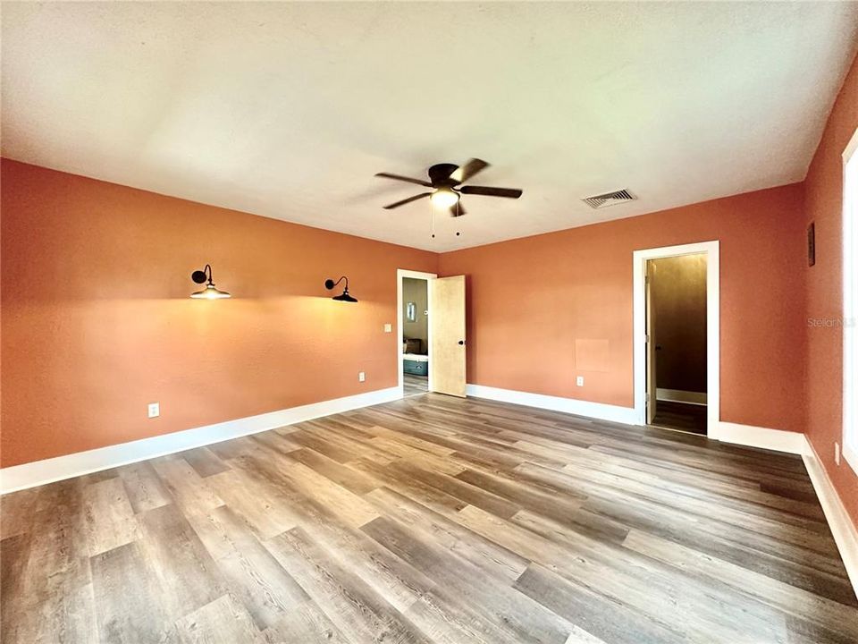 En Venta: $625,000 (6 camas, 4 baños, 3700 Pies cuadrados)