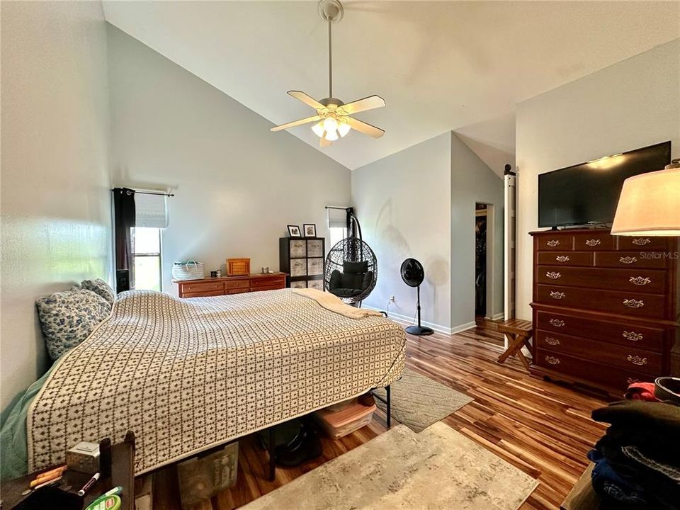 En Venta: $625,000 (6 camas, 4 baños, 3700 Pies cuadrados)