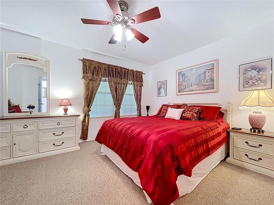 For Sale: $850,000 (4 beds, 4 baths, 3325 Square Feet)