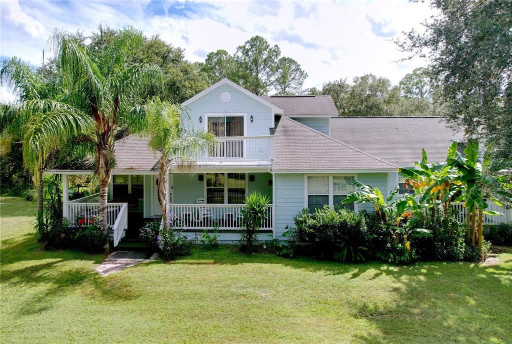 For Sale: $850,000 (4 beds, 4 baths, 3325 Square Feet)