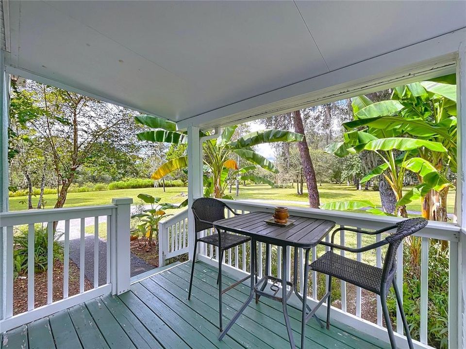 For Sale: $850,000 (4 beds, 4 baths, 3325 Square Feet)