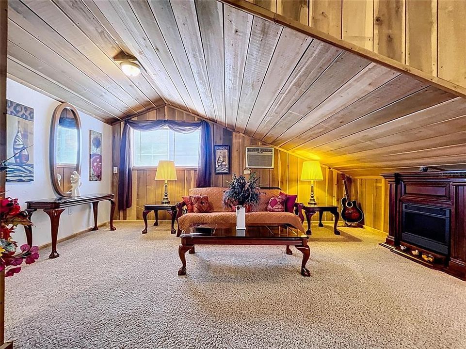 For Sale: $850,000 (4 beds, 4 baths, 3325 Square Feet)