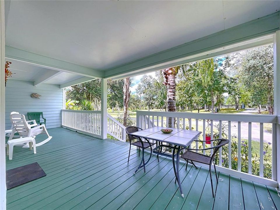 For Sale: $850,000 (4 beds, 4 baths, 3325 Square Feet)