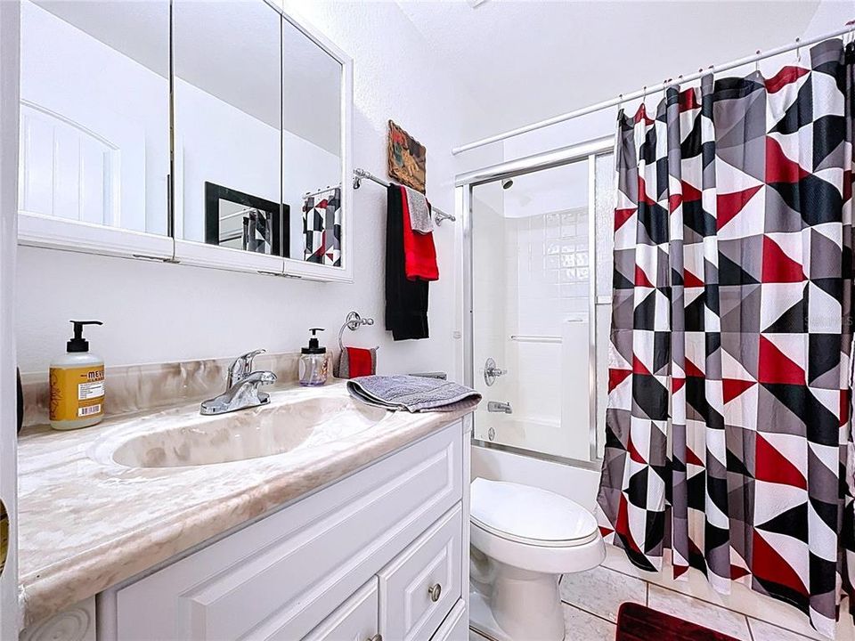 For Sale: $850,000 (4 beds, 4 baths, 3325 Square Feet)