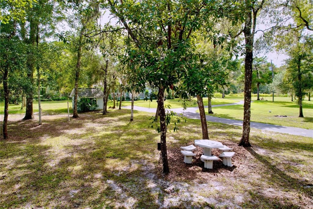 For Sale: $850,000 (4 beds, 4 baths, 3325 Square Feet)