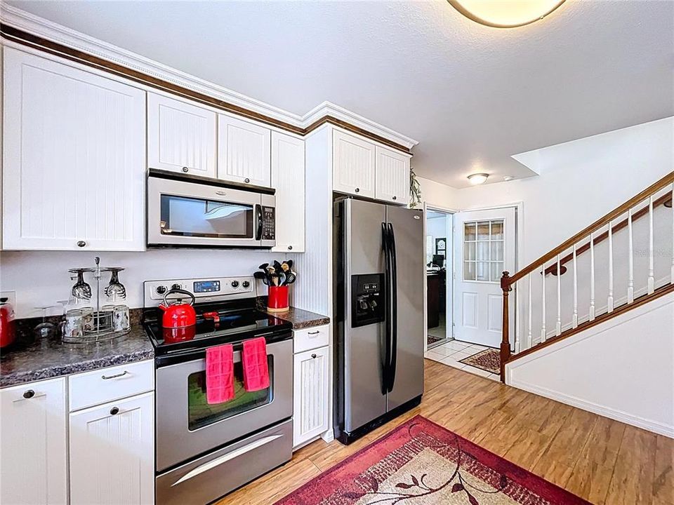 For Sale: $850,000 (4 beds, 4 baths, 3325 Square Feet)