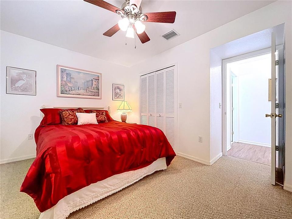 For Sale: $850,000 (4 beds, 4 baths, 3325 Square Feet)