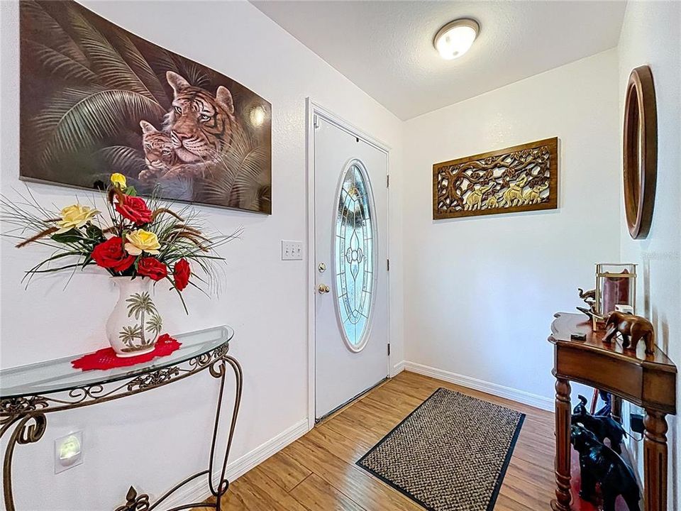 For Sale: $850,000 (4 beds, 4 baths, 3325 Square Feet)