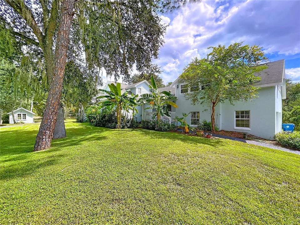 For Sale: $850,000 (4 beds, 4 baths, 3325 Square Feet)