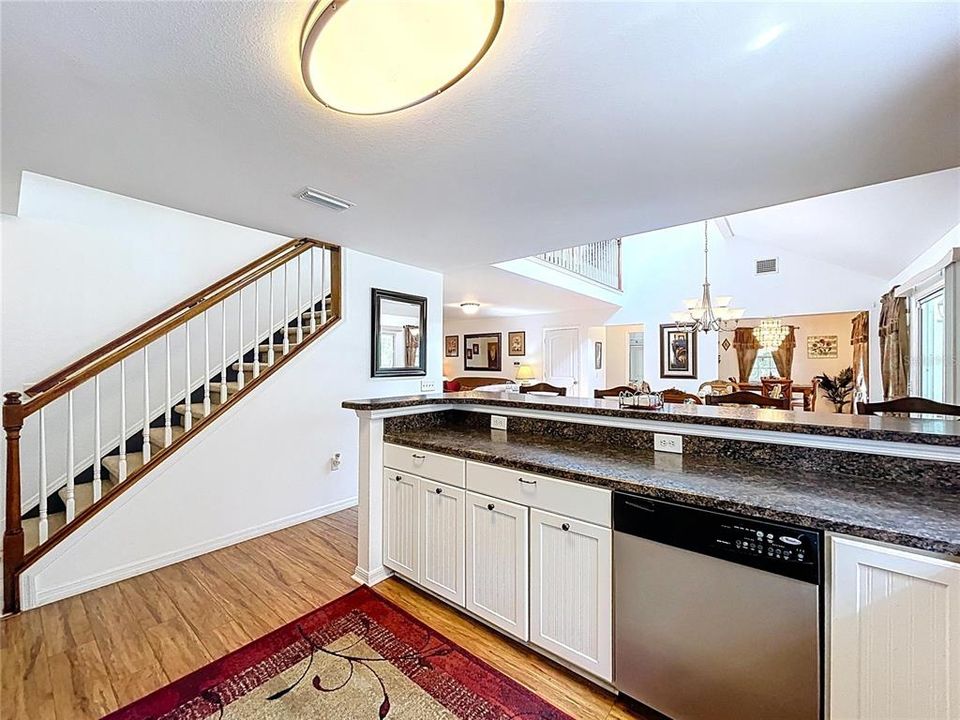 For Sale: $850,000 (4 beds, 4 baths, 3325 Square Feet)