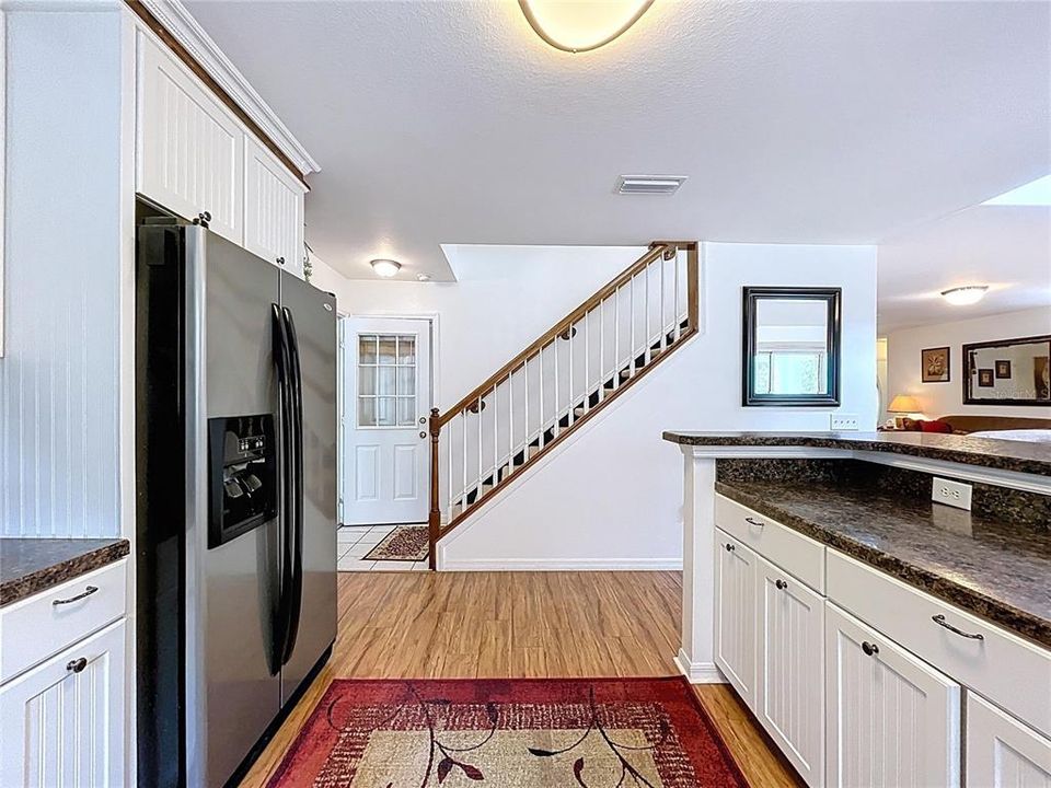 For Sale: $850,000 (4 beds, 4 baths, 3325 Square Feet)