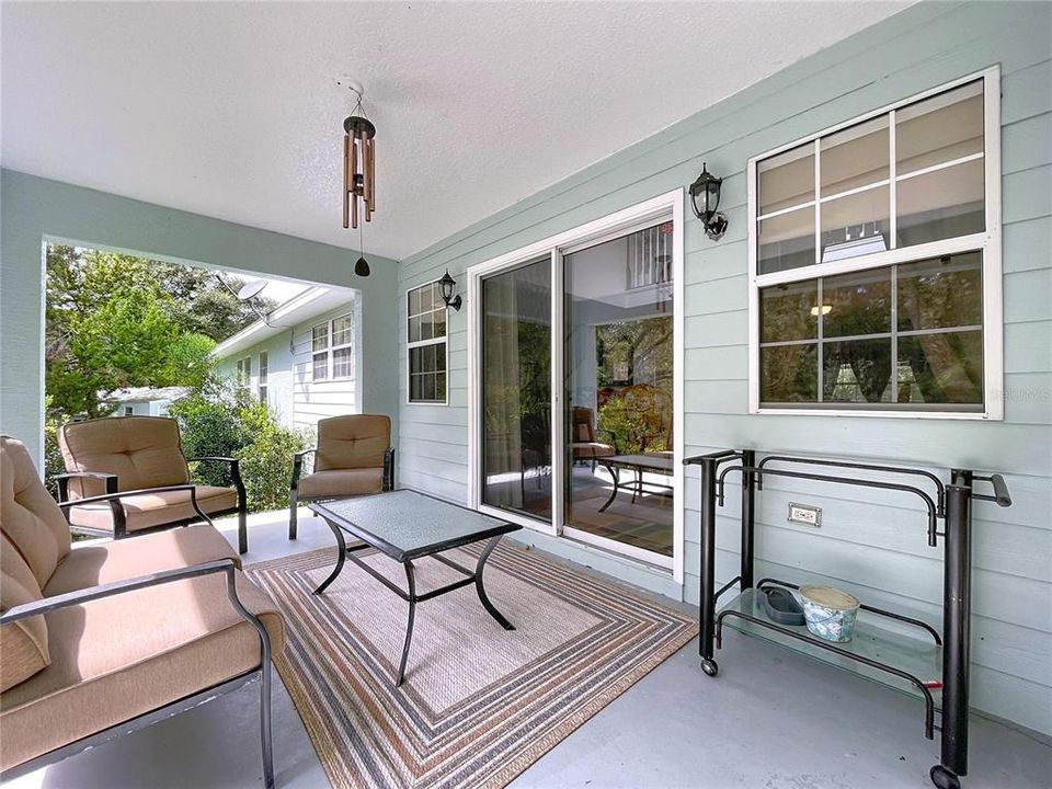 For Sale: $850,000 (4 beds, 4 baths, 3325 Square Feet)